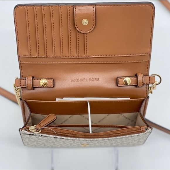 Michael Kors MD MF Phone Xbody Bag Vanilla - Picture 12 of 14